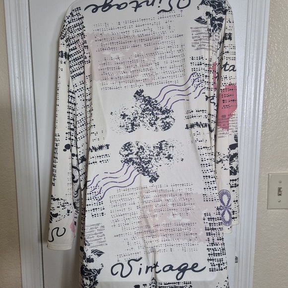 Valentine's Vibes Vintage Inspired Cream Tunic Blouse 3X - Picture 6 of 9